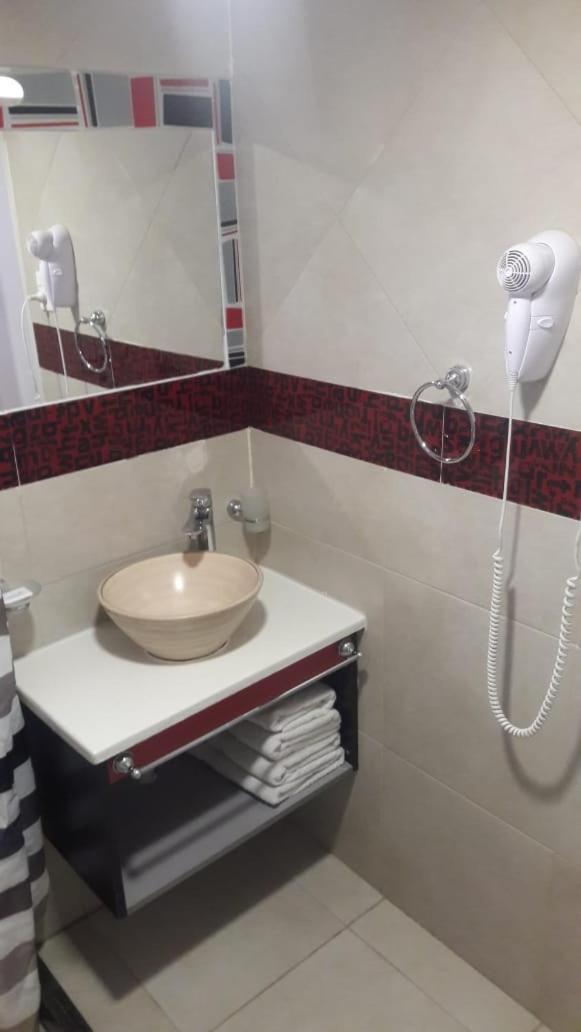 Departamento Estudio 1 Neuquén المظهر الخارجي الصورة